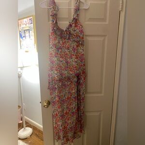 Floral maxi dress with slit